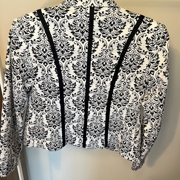 Venus Black and White Women's Jacket - Picture 3 of 3